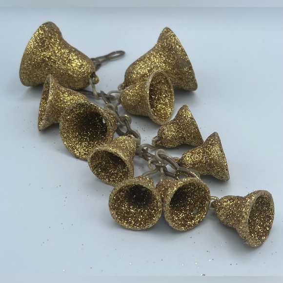 Vintage Christmas Plastic Chain With Gold Glitter Bells Ornament Deco 11” - Picture 2 of 4